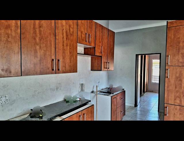 3 BEDROOM HOUSE FOR SALE IN WONDERBOOM SOUTH